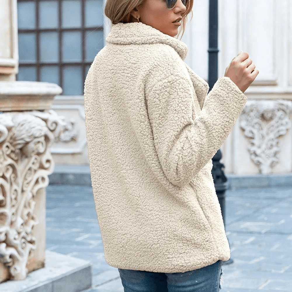 Casaco Feminino de Pelinhos Serena