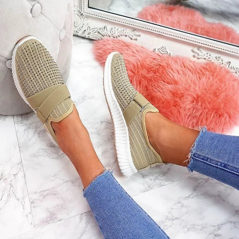Tênis Feminino Confortável com Strass