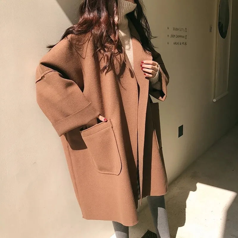 Casaco Feminino Oversized de Lã Batida Junia